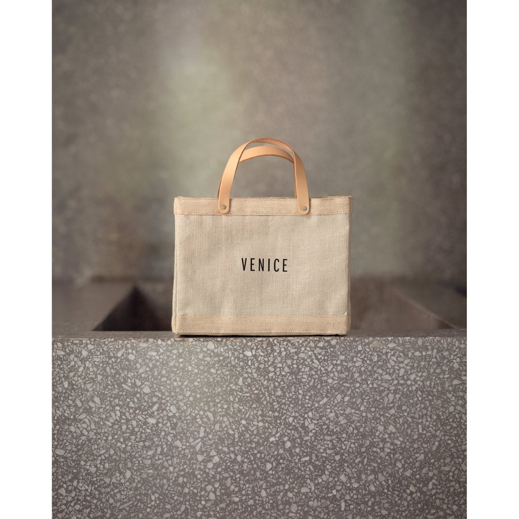 Petite Market Bag in Dove